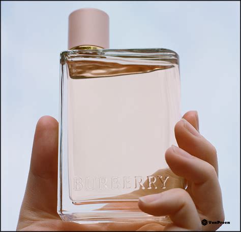 burberry 100ml gia bao nhieu|Burberry hoa hoa.